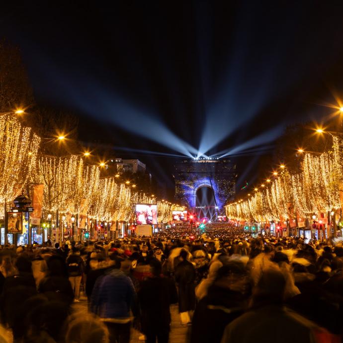 Where to celebrate New Year's Eve in Paris on 31 December 2024?