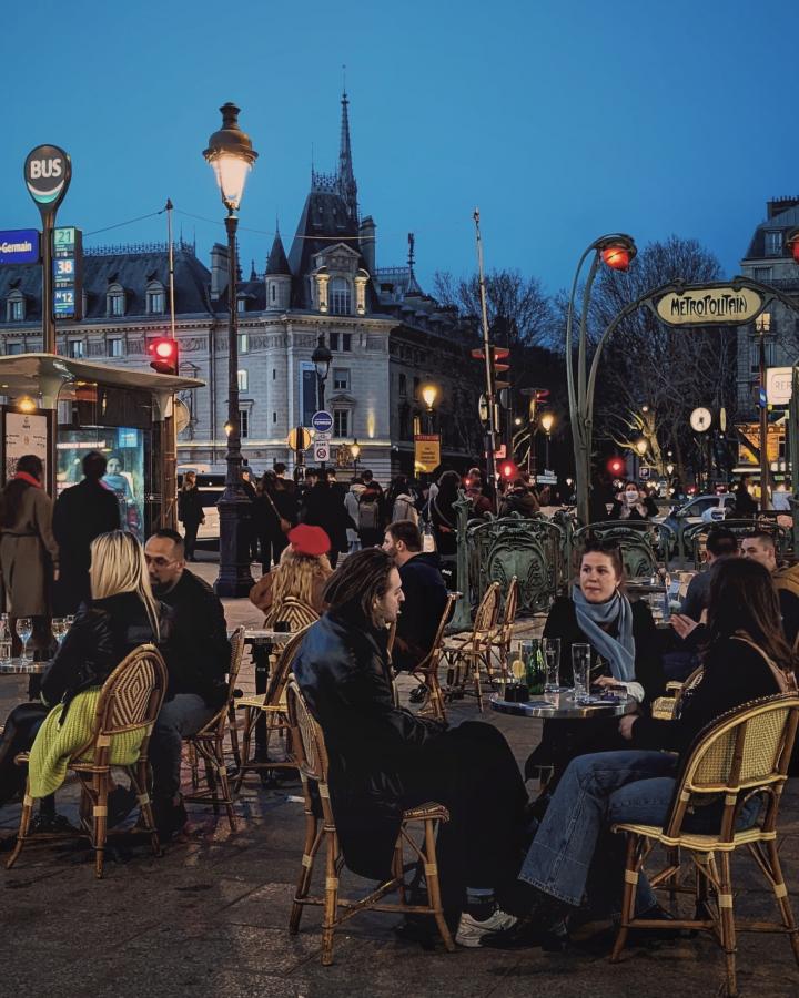 Paris by district : Saint-Germain-des-Prés