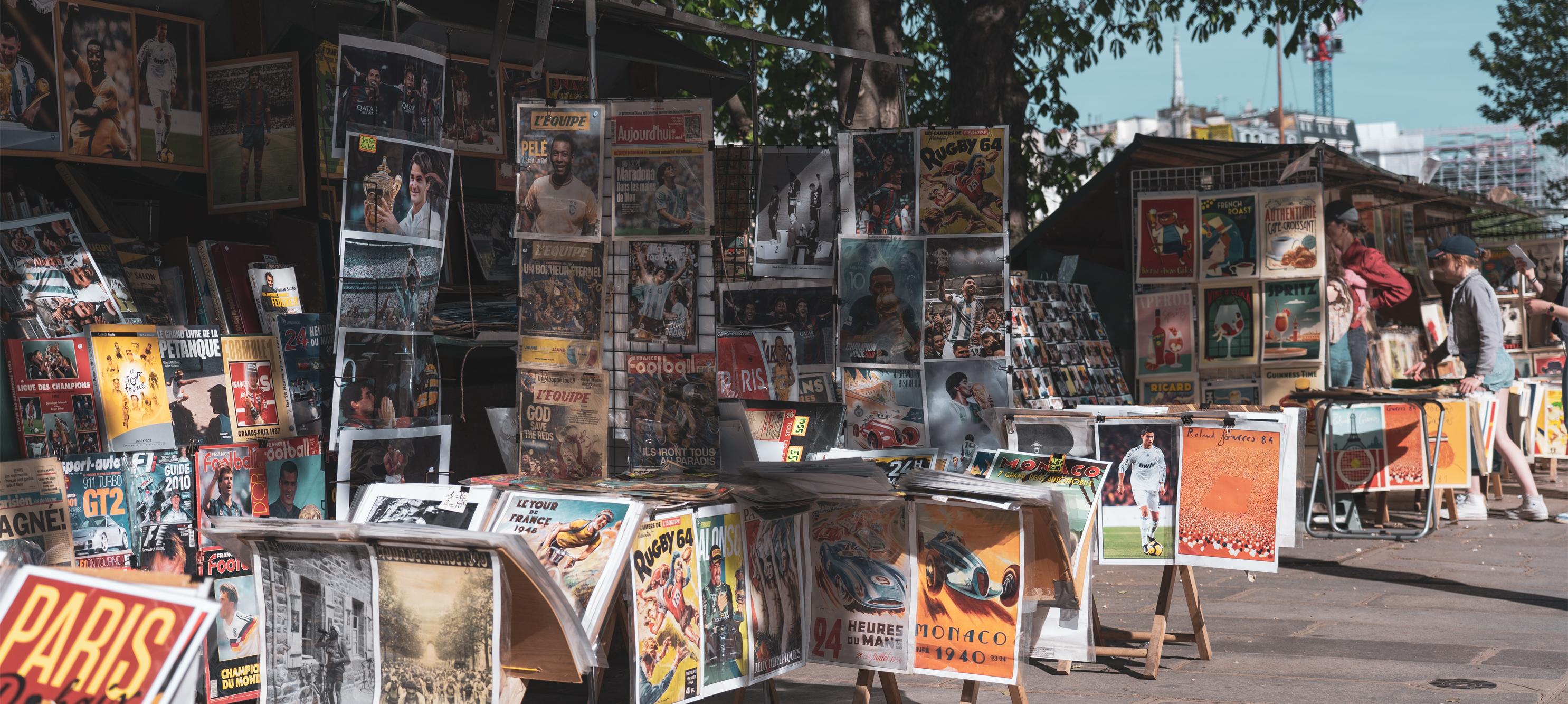 Booksellers on the Seine : a Parisian institution and an open-air bookshop